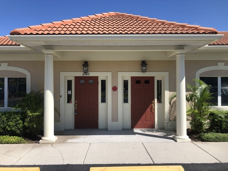 More Photos Of 2940-2946 University Pky, Sarasota Office For Lease