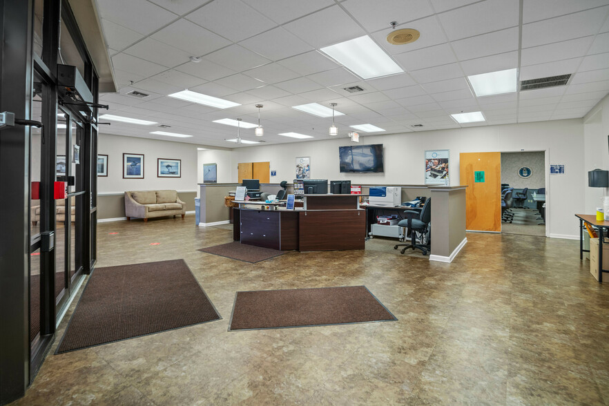 More Photos Of , Hollywood Office For Sale