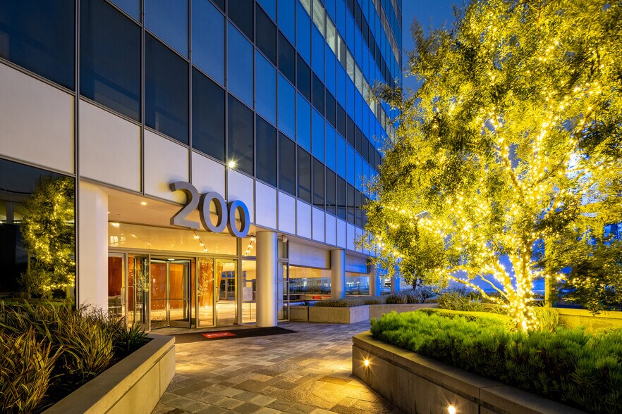 More Photos Of 200 N Pacific Coast Hwy, El Segundo Office For Lease