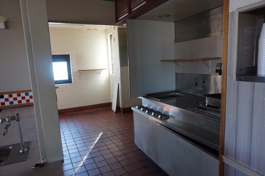 More Photos Of 3565 Libbey Rd, Perrysburg Fast Food For Lease