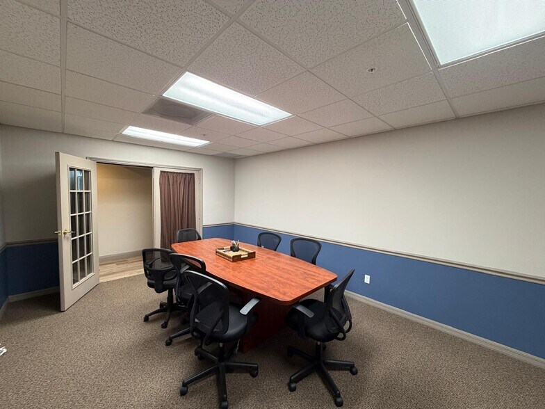 More Photos Of 1361 Royal Palm Square Blvd, Fort Myers Office For Lease