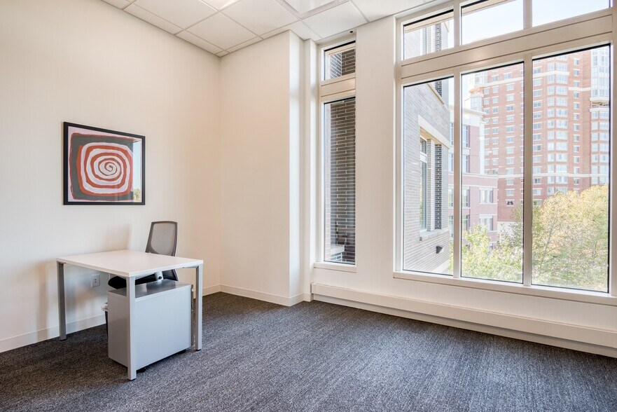 More Photos Of 2000 Duke St, Alexandria Coworking Space