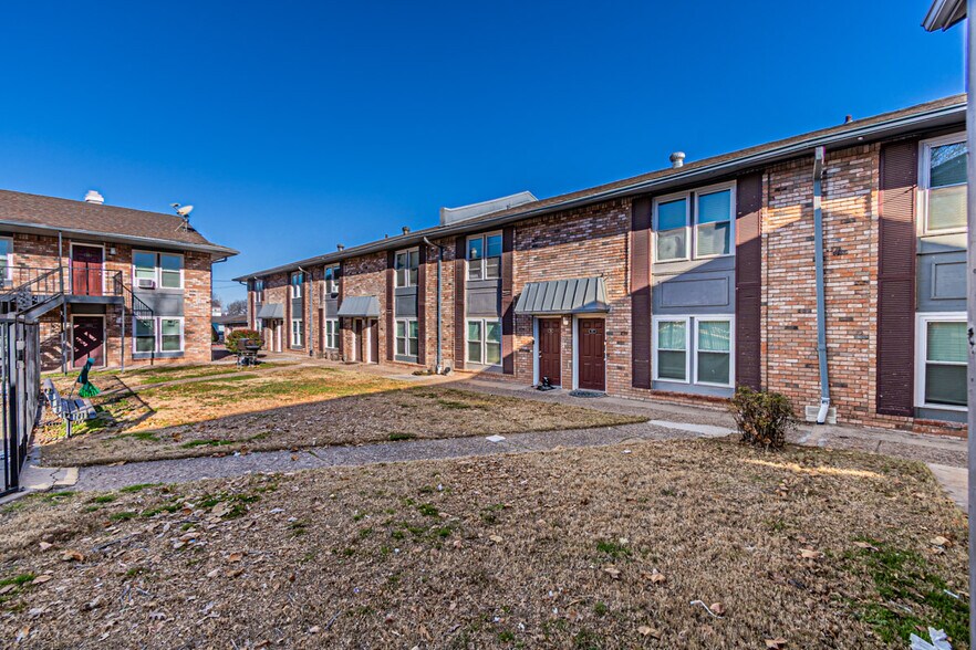 More Photos Of 4635 W Gore Blvd, Lawton Apartments For Sale