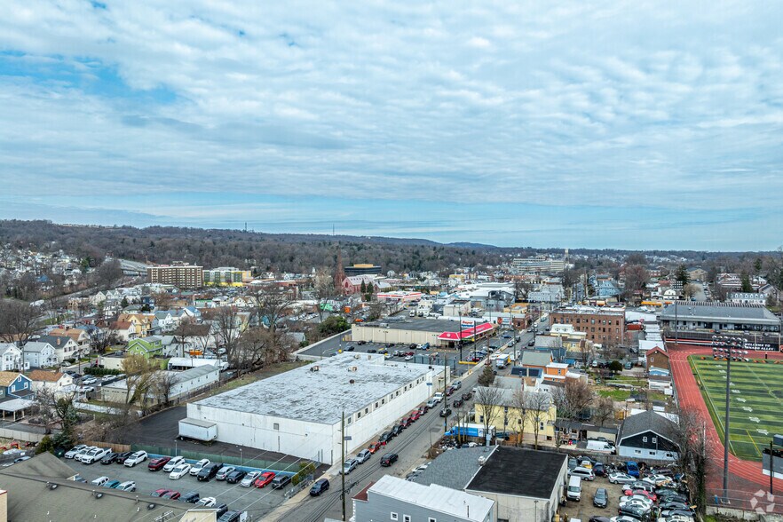 More Photos Of 55 S Jefferson St, Orange Warehouse For Sale