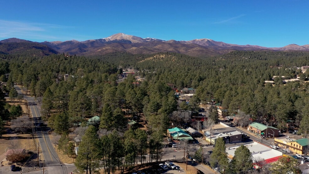 More Photos Of 415 Wingfield St, Ruidoso Health Club For Sale