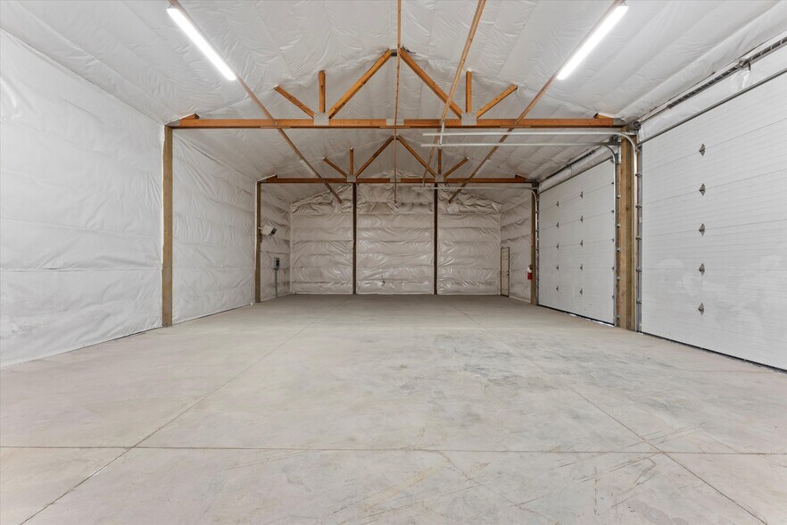 More Photos Of 221 Hamilton Rd, Moses Lake Warehouse For Lease