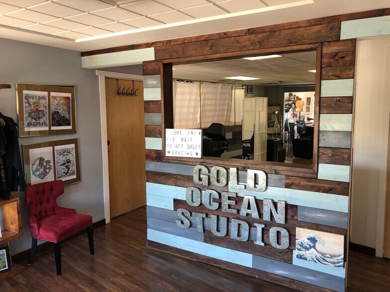 More Photos Of 7505 104th St, Edmonton Storefront Retail Office For Sale