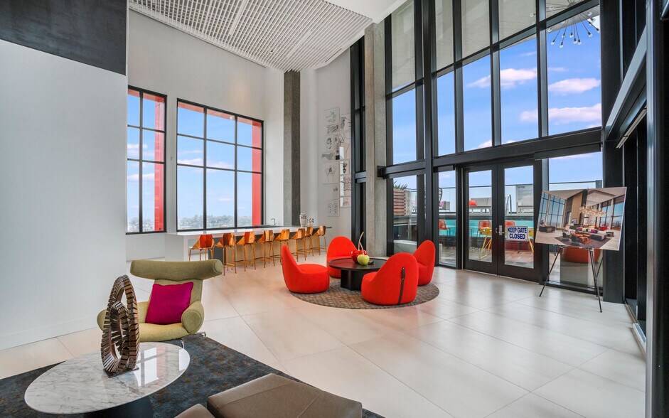 More Photos Of 1501 Island Ave, San Diego Apartments For Lease