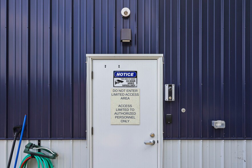 More Photos Of 700 S Main St, Sheffield Refrigeration Cold Storage For Sale