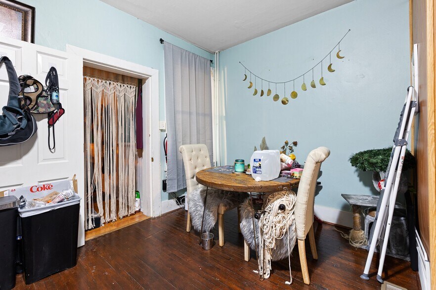 More Photos Of 125 W State St, Kennett Square Apartments For Sale