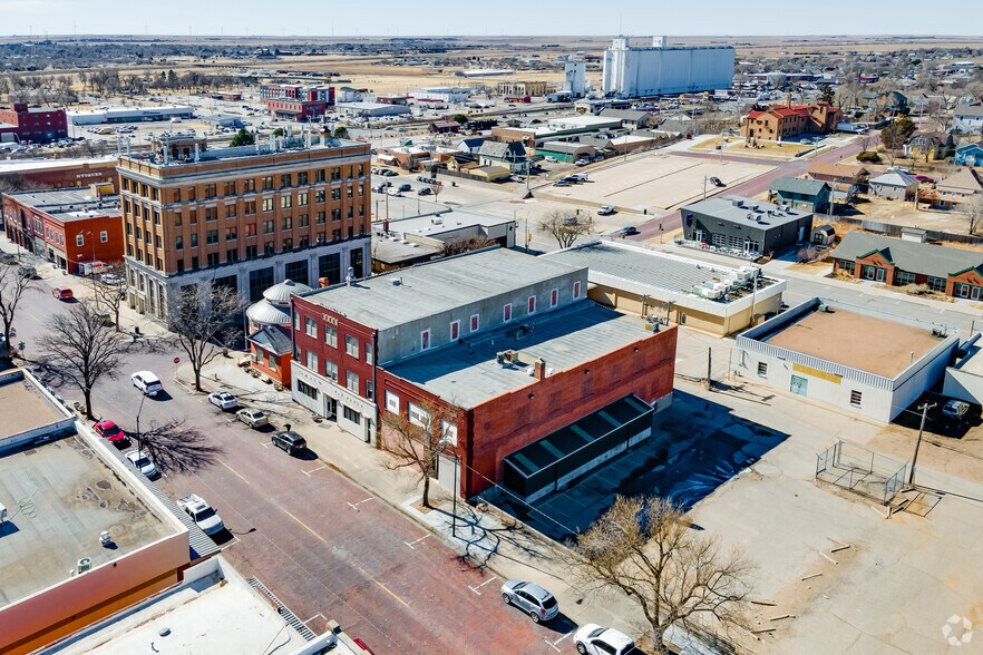 More Photos Of 705 N 2nd Ave, Dodge City Loft Creative Space For Sale