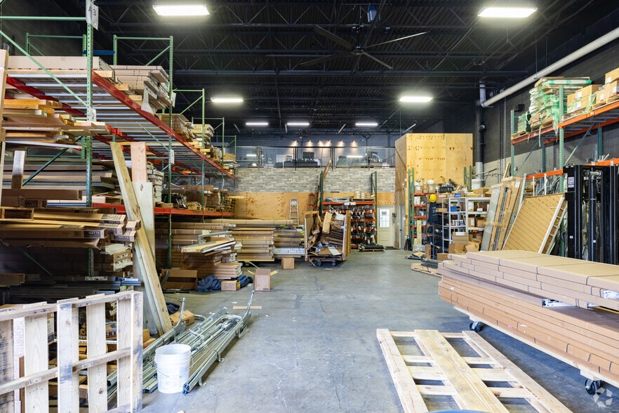 More Photos Of 681 Lawlins Park, Wyckoff Flex For Lease