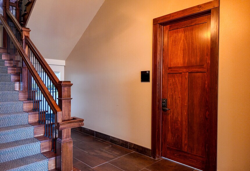 More Photos Of 101 W 69th St, Sioux Falls Office For Lease