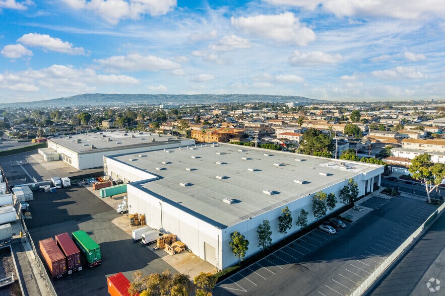 More Photos Of 20500 Denker Ave, Torrance Manufacturing For Lease