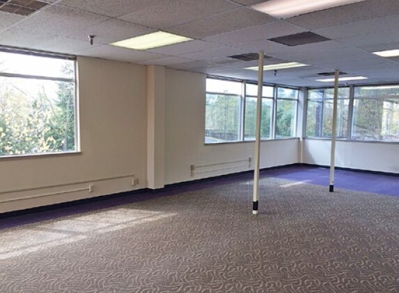 More Photos Of 17530 NE Union Hill Rd, Redmond Medical For Sale