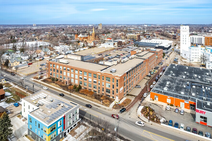More Photos Of 807 Broadway St NE, Minneapolis Loft Creative Space For Lease
