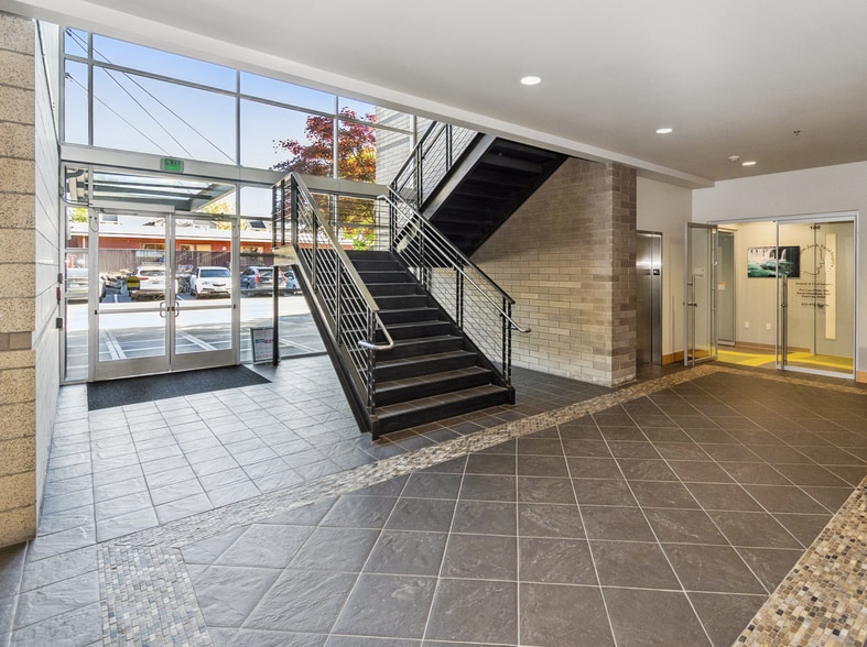 More Photos Of 451 Duvall Ave NE, Renton Medical For Lease