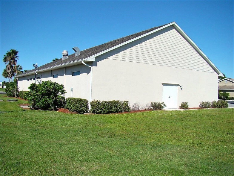 More Photos Of 332 SW 32nd St, Okeechobee Medical For Sale