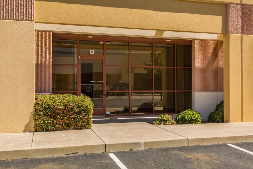 More Photos Of 871 Cotting Ct, Vacaville Warehouse For Lease