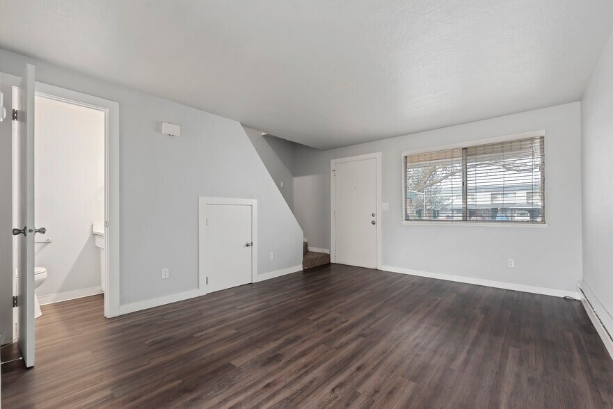 More Photos Of 2901 Robert Ln, Boise Apartments For Sale