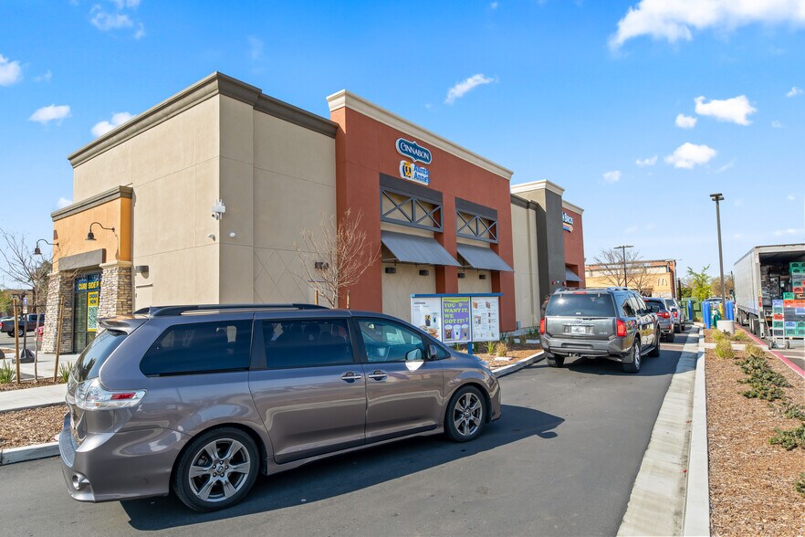 More Photos Of 10065 Bruceville Rd, Elk Grove Fast Food For Sale