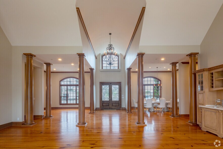 More Photos Of 12839 Airline Hwy, Paicines Winery Vineyard For Sale