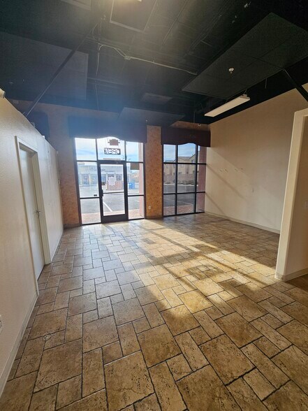 More Photos Of 4255 S Durango Dr, Las Vegas Freestanding For Lease