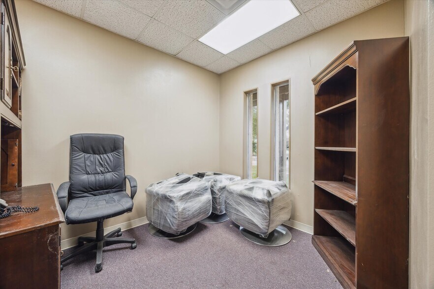 More Photos Of 6504 Memorial Dr, Texas City Medical For Sale