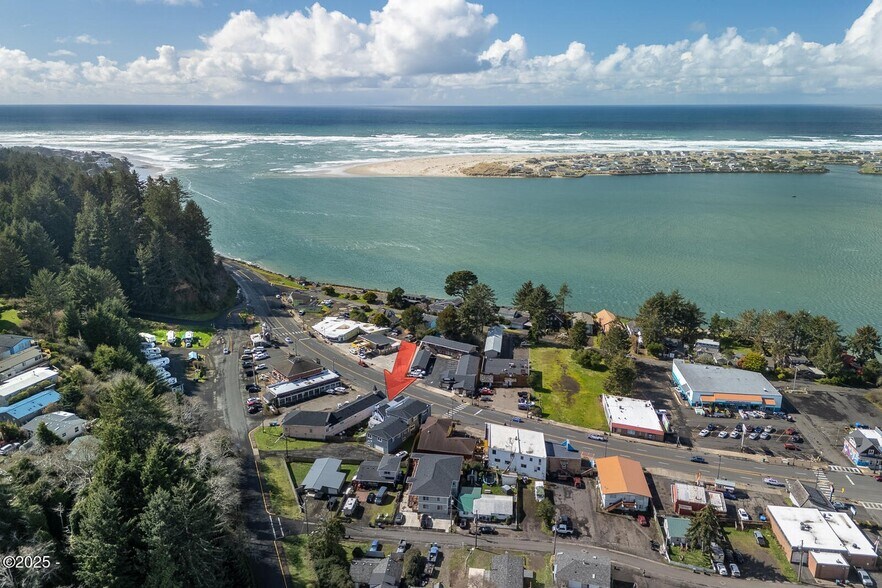 More Photos Of 205 SW Highway 101, Waldport Storefront For Sale