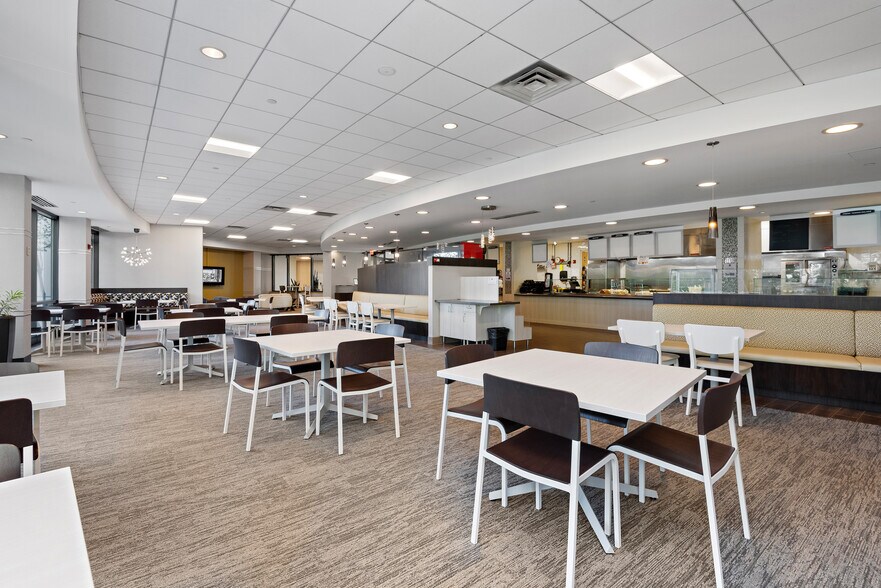 More Photos Of 11100 Wayzata Blvd, Minnetonka Office For Lease