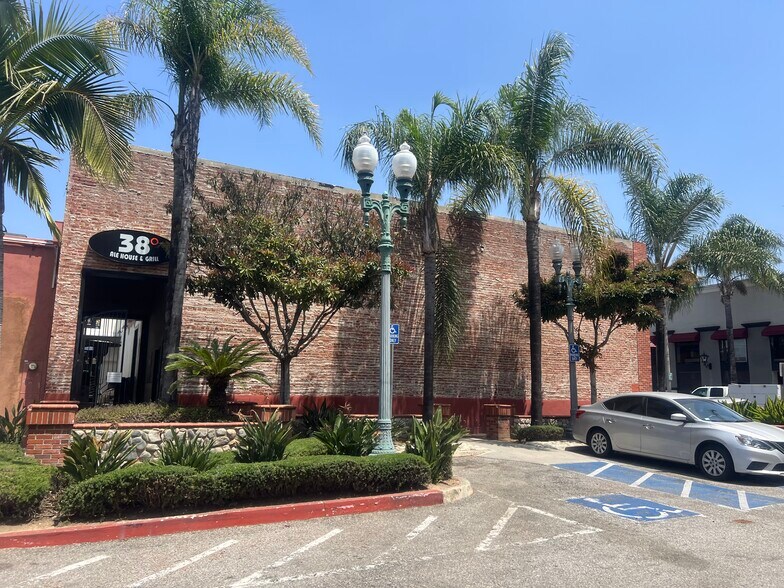 More Photos Of 17 S 1st St, Alhambra Restaurant For Sale