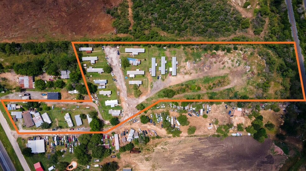 Primary Photo Of 14085 Interstate 35 S, Von Ormy Manufactured Housing Mobile Home Park For Sale