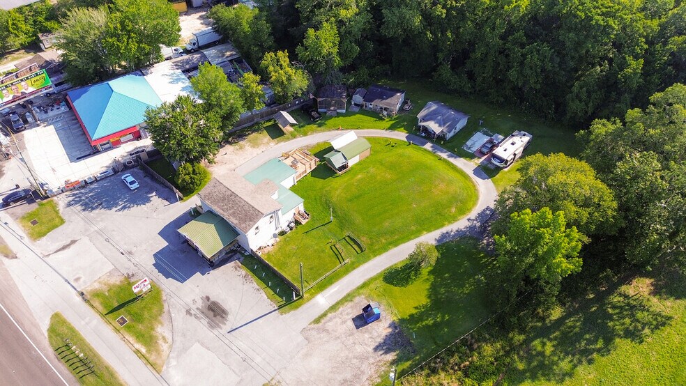 More Photos Of 3297 US 17 Hwy, Green Cove Springs Bar For Sale