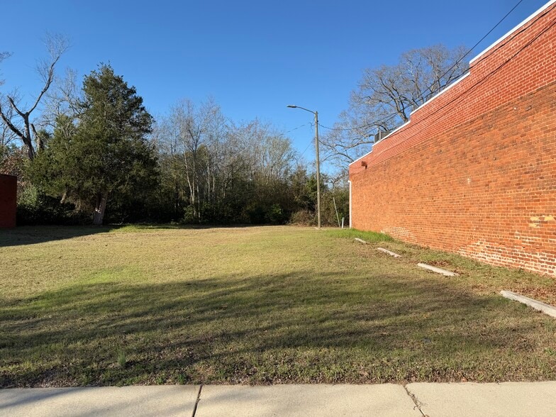 More Photos Of 105 Main S st, Bethune Land For Sale