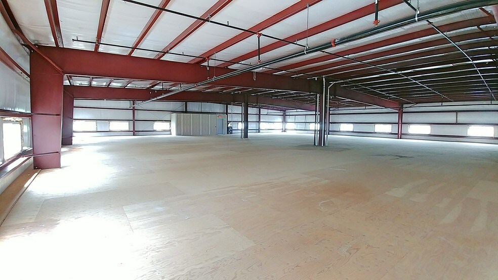 More Photos Of 165 Amboy Rd, Morganville Light Distribution For Lease