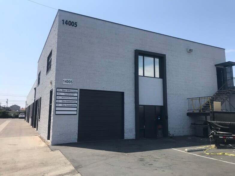 Primary Photo Of 14005-14009 Crenshaw Blvd, Hawthorne Warehouse For Lease