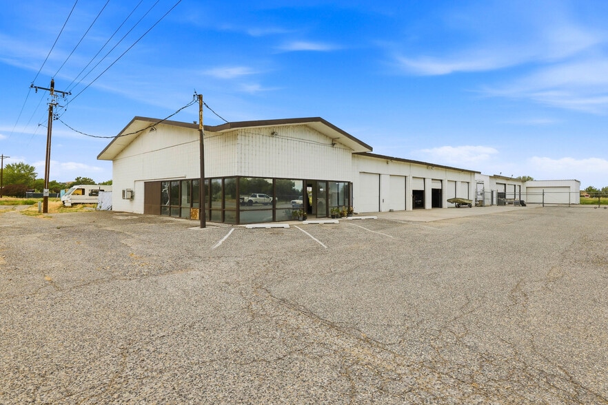More Photos Of 2676 Van Giesen St, Richland Industrial For Sale