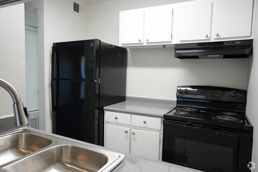 More Photos Of 621 Houston Ave, Jackson Apartments For Sale