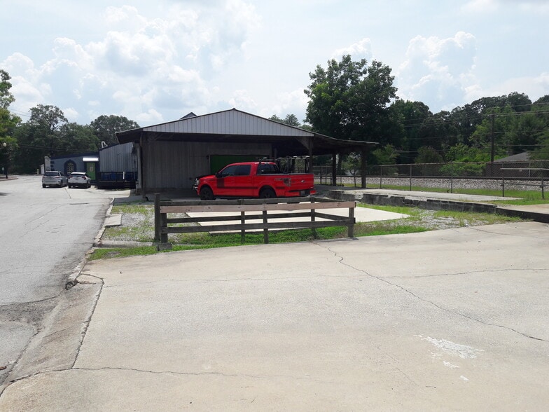 More Photos Of 955 Commercial St NE, Conyers Loft Creative Space For Sale