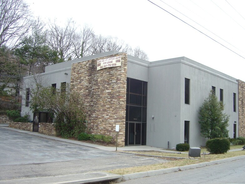 More Photos Of 3902-3904 Franklin Rd, Roanoke Office For Lease