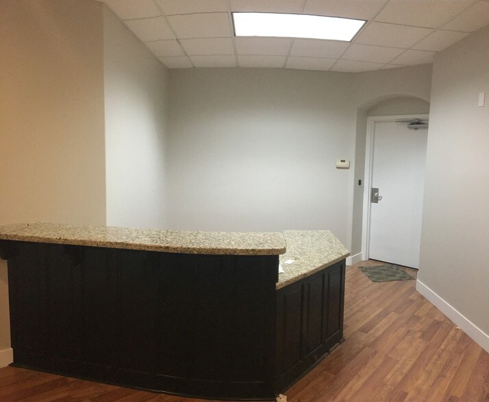 More Photos Of 480-518 W 800 N, Orem Medical For Lease