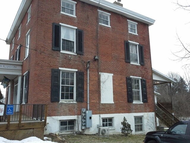 More Photos Of 2050 Newark Rd, Lincoln Borough Office For Sale