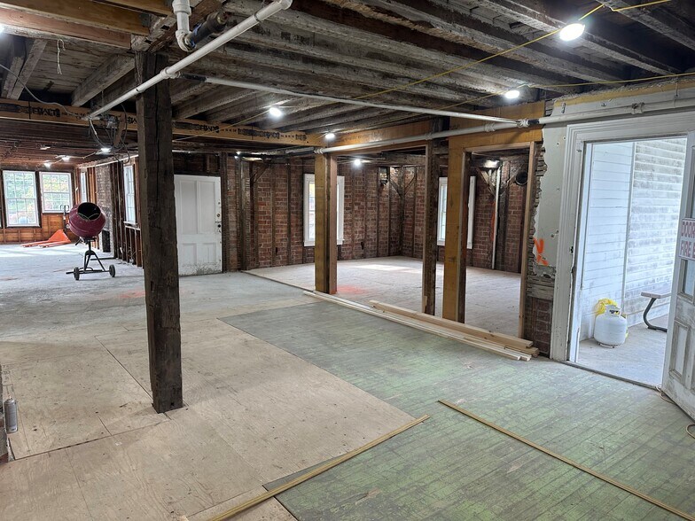 More Photos Of 368 Underhill Ave, Yorktown Heights Specialty For Lease