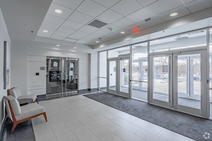 More Photos Of 1801 Research Blvd, Rockville Unknown For Lease