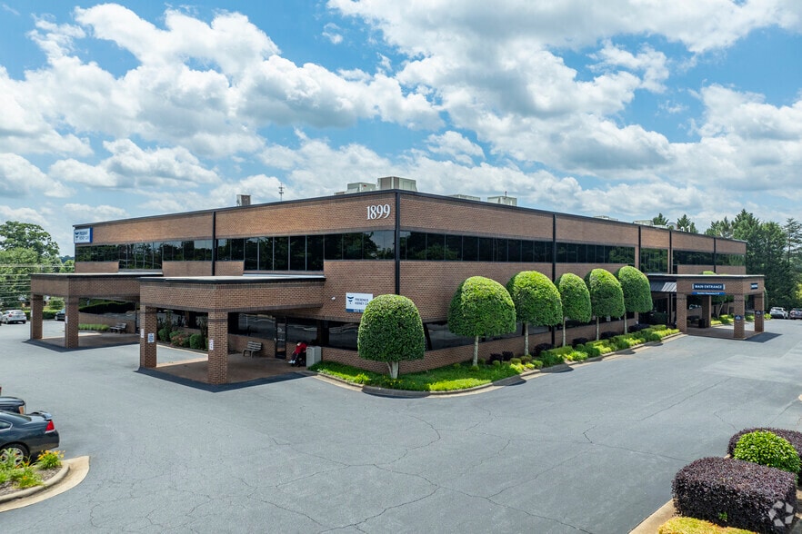More Photos Of 1899 Tate Blvd, Hickory Medical For Lease