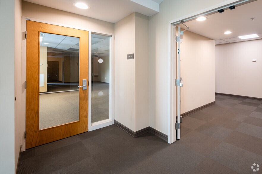 More Photos Of 3950 E Robinson Rd, Amherst Medical For Lease