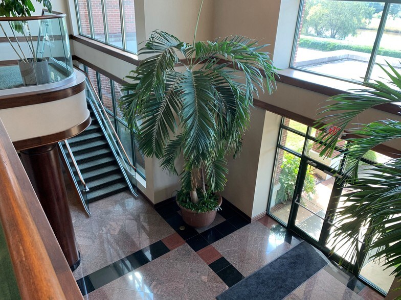 More Photos Of 6801 Augusta Rd, Greenville Warehouse For Sale