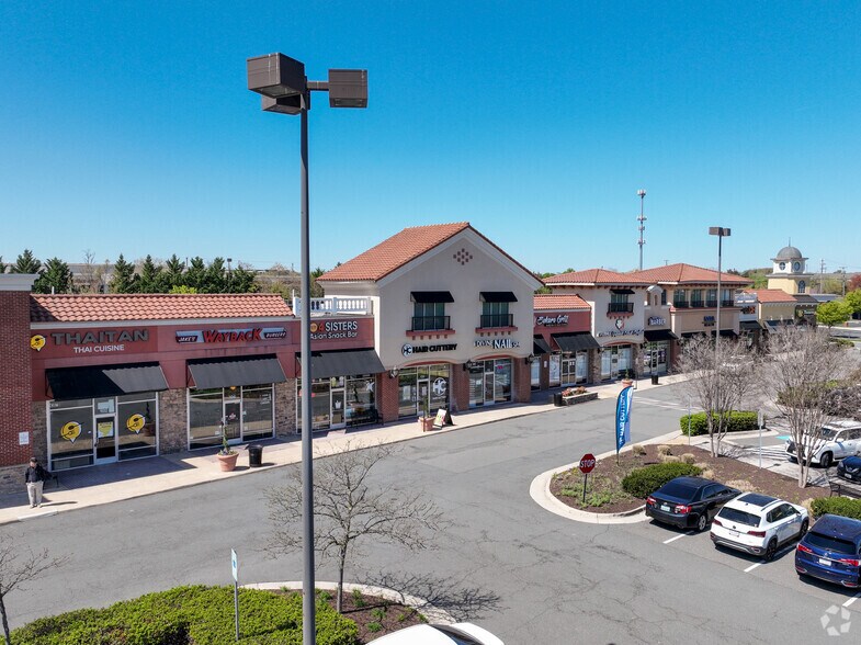 More Photos Of 43670 Greenway Corporate Dr, Ashburn General Retail For Lease
