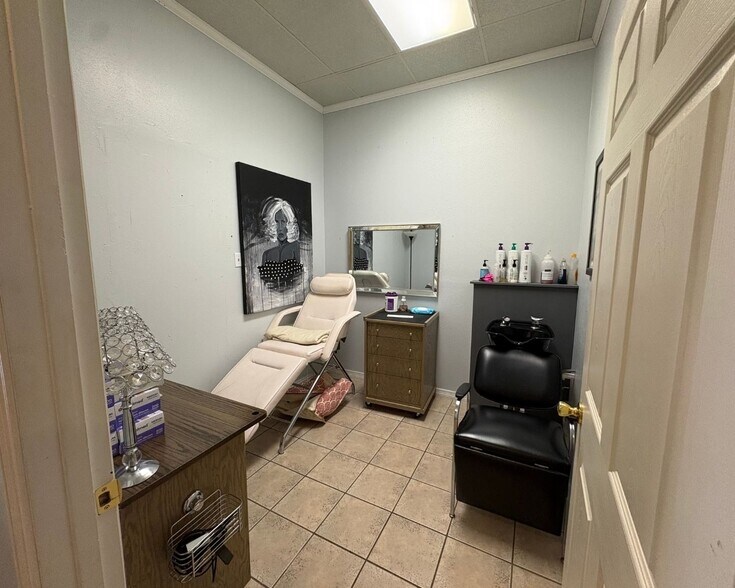 More Photos Of 2551-2553 S Texas Ave, College Station Unknown For Lease