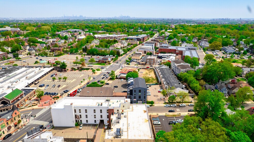 More Photos Of 6-8 Gates Ave, Montclair Office For Lease